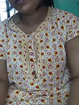 Snapshot of MUMTAJ-1 chatting on 07/12/26, 12:55 MUMTAJ-1 online show from 07/12/26, 12:55