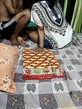 Snapshot of MUMTAJ-1 chatting on 09/20/25, 05:18 MUMTAJ-1 online show from 09/20/25, 05:18