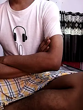 MUMTAJ-1 online show from 11/18/25, 01:43