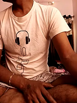 MUMTAJ-1 online show from 11/21/25, 01:37