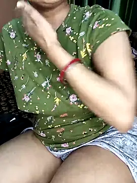 Snapshot of MUMTAJ-1 chatting on 03/09/25, 04:55 MUMTAJ-1 online show from 03/09/25, 04:55