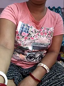 Snapshot of MUMTAJ-1 chatting on 07/01/26, 01:06 MUMTAJ-1 online show from 07/01/26, 01:06