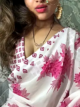 Snapshot of pikaindian chatting on 10/04/25, 09:00 pikaindian online show from 10/04/25, 09:00