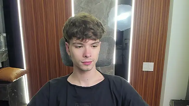 calvin love you online show from 04/05/26, 05:08