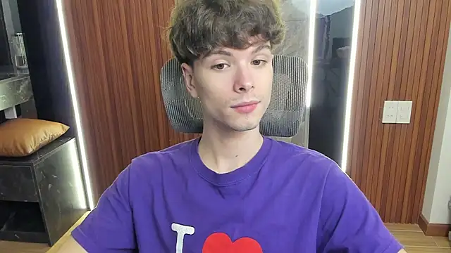 calvin love you online show from 04/19/26, 06:10