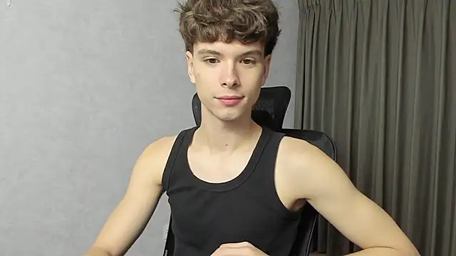 Snapshot of calvin_love_you chatting on 02/28/26, 05:12 calvin love you online show from 02/28/26, 05:12