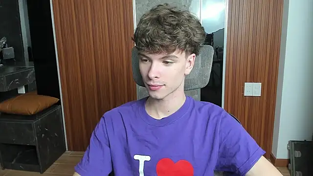 calvin love you online show from 04/08/26, 05:14