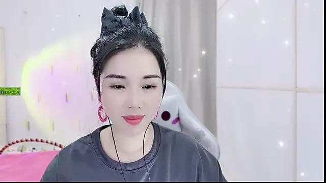 HK angelchloe online show from 10/25/25, 12:54