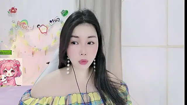 HK angelchloe online show from 06/26/26, 01:00