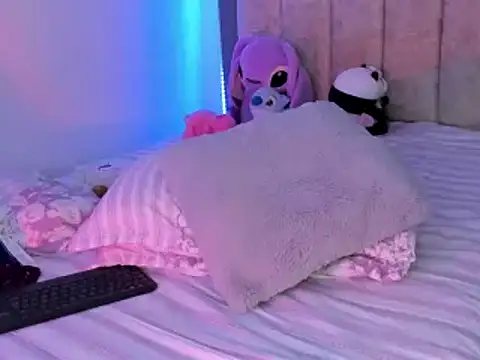 gatecharlotte  online show from 03/29/26, 07:21