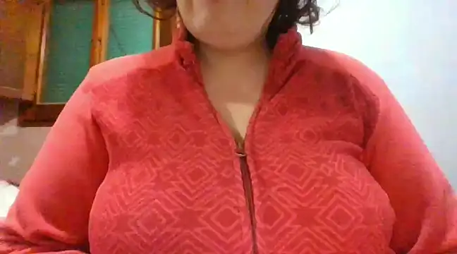 Snapshot of maria38xxx chatting on 01/15/25, 11:51 maria38xxx online show from 01/15/25, 11:51
