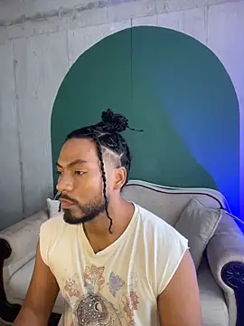 noah jones   online show from 02/10/26, 04:39