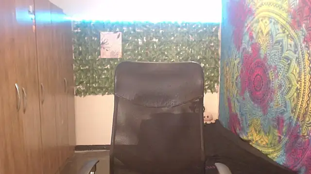 BurningVenus12 online show from 09/28/25, 09:44