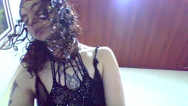 Snapshot of CELEna098rs707 chatting on 11/01/25, 05:18 CELEna098rs707 online show from 11/01/25, 05:18