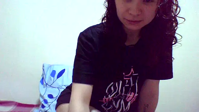 Snapshot of CELEna098rs707 chatting on 10/06/25, 03:40 CELEna098rs707 online show from 10/06/25, 03:40