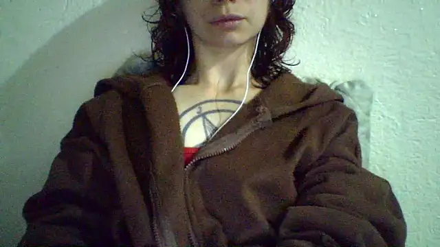 Snapshot of CELEna098rs707 chatting on 03/08/26, 02:04 CELEna098rs707 online show from 03/08/26, 02:04