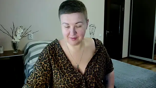 Snapshot of Annet1912 chatting on 09/29/25, 08:21 Annet1912 online show from 09/29/25, 08:21