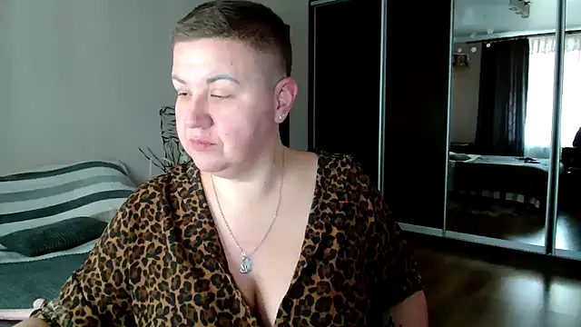 Snapshot of Annet1912 chatting on 09/21/25, 08:52 Annet1912 online show from 09/21/25, 08:52