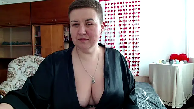 Snapshot of Annet1912 chatting on 03/16/25, 01:06 Annet1912 online show from 03/16/25, 01:06