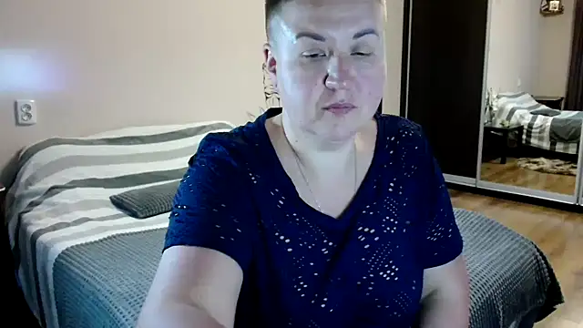 Snapshot of Annet1912 chatting on 11/08/25, 12:52 Annet1912 online show from 11/08/25, 12:52