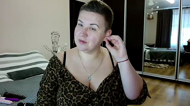 Snapshot of Annet1912 chatting on 09/17/25, 07:32 Annet1912 online show from 09/17/25, 07:32
