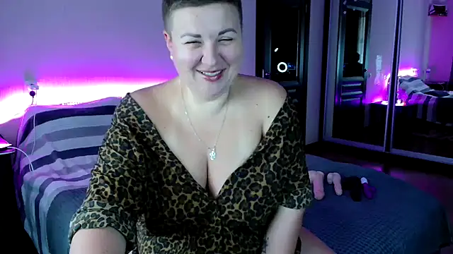 Snapshot of Annet1912 chatting on 11/02/25, 08:30 Annet1912 online show from 11/02/25, 08:30