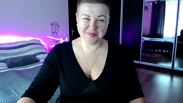 Snapshot of Annet1912 chatting on 09/24/25, 08:21 Annet1912 online show from 09/24/25, 08:21