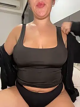 lilylush24 online show from 03/17/25, 07:46