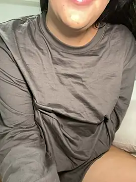 lilylush24 online show from 03/19/25, 11:47