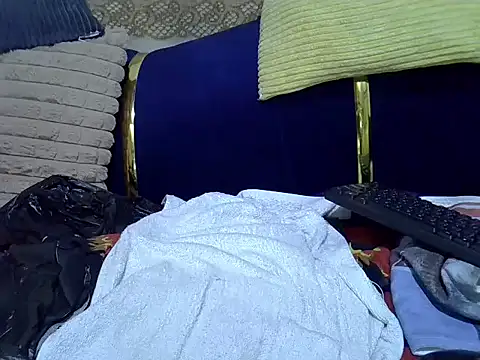 Snapshot of Soft_gal12 chatting on 11/08/25, 07:06 Soft gal12 online show from 11/08/25, 07:06