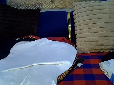 Snapshot of Soft_gal12 chatting on 11/06/25, 06:23 Soft gal12 online show from 11/06/25, 06:23