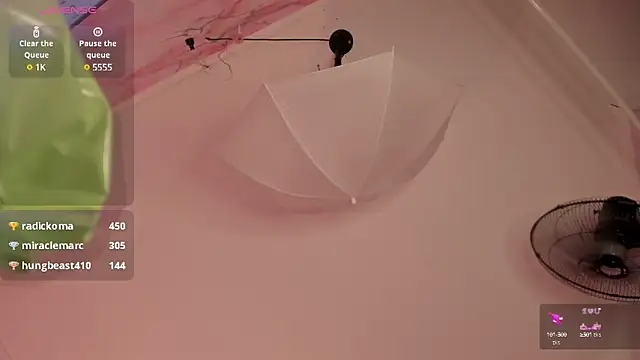 millieskinny  online show from 03/18/25, 04:07