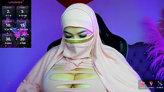 Snapshot of Tahiraa_ chatting on 03/04/25, 01:17 Tahiraa online show from 03/04/25, 01:17