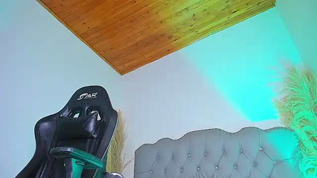 Tahiraa  online show from 11/06/25, 11:47