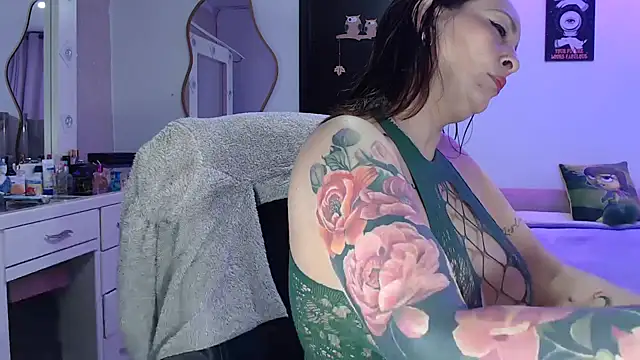 yulieth anamar online show from 02/21/26, 09:33