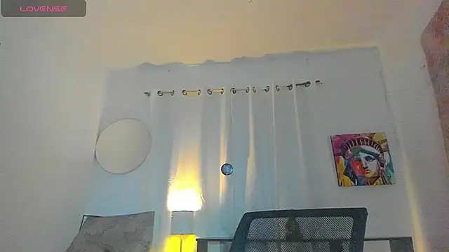 Snapshot of Sophie_sweett19 chatting on 07/04/26, 03:35 Sophie sweett19 online show from 07/04/26, 03:35