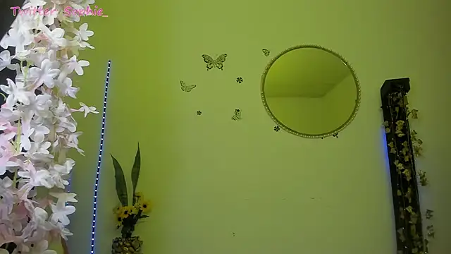 Sophie sweett19 online show from 02/26/25, 03:14