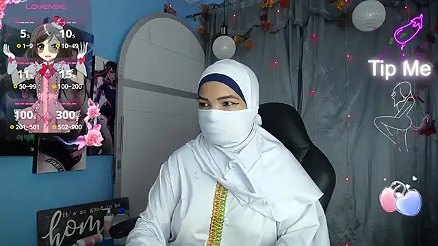 Snapshot of Falak-Yasin chatting on 03/18/25, 12:17 Falak-Yasin online show from 03/18/25, 12:17