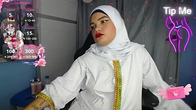 Snapshot of Falak-Yasin chatting on 03/19/25, 12:34 Falak-Yasin online show from 03/19/25, 12:34
