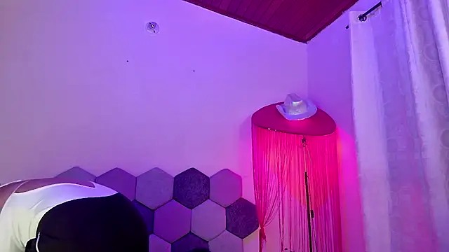 Horny tgn online show from 05/07/26, 06:22