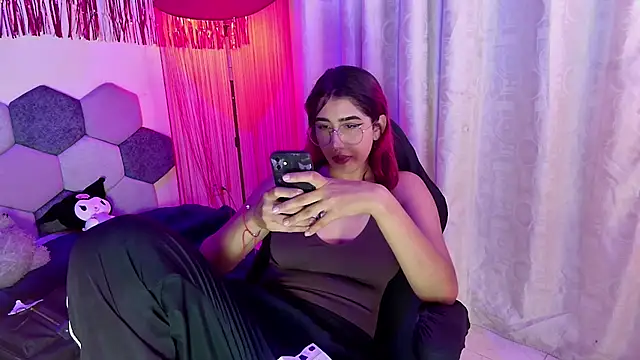 Horny tgn online show from 02/19/26, 06:05