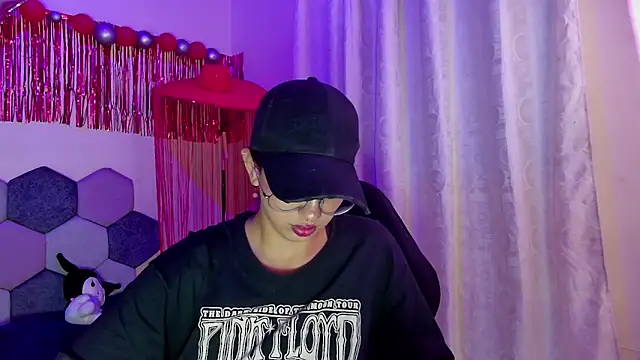 Horny tgn online show from 02/23/26, 05:46