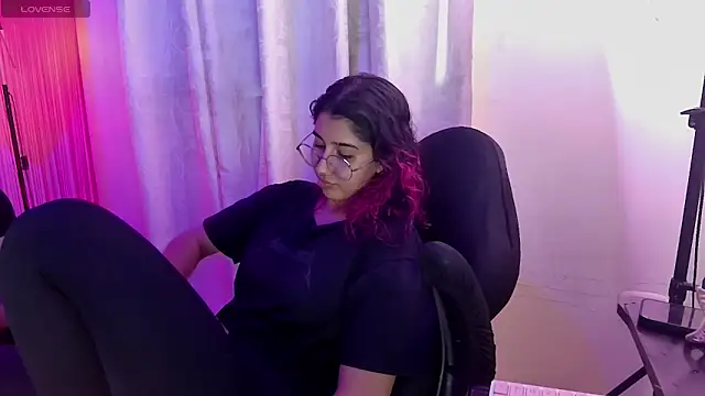 Horny tgn online show from 04/27/26, 06:17