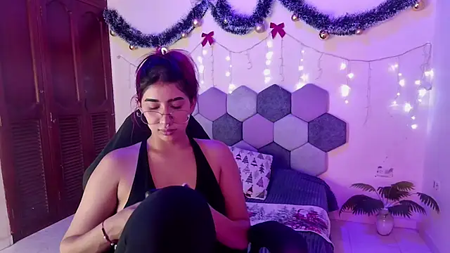 Horny tgn online show from 11/27/25, 05:02