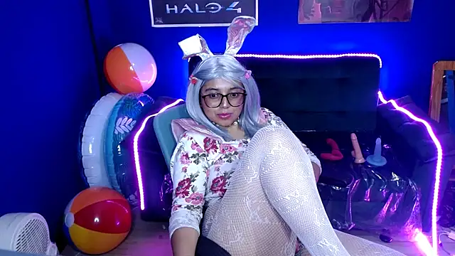X CHERRY XX online show from 12/11/24, 12:33