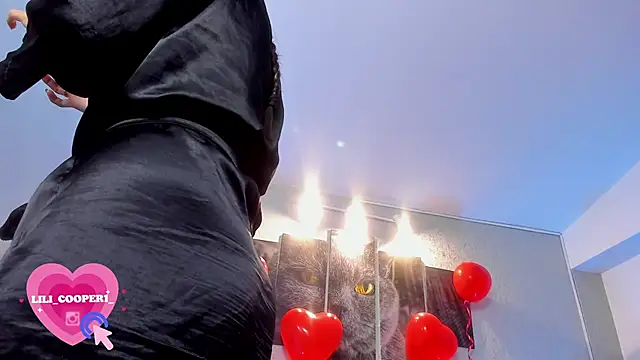 lilicooper  online show from 02/15/25, 05:17