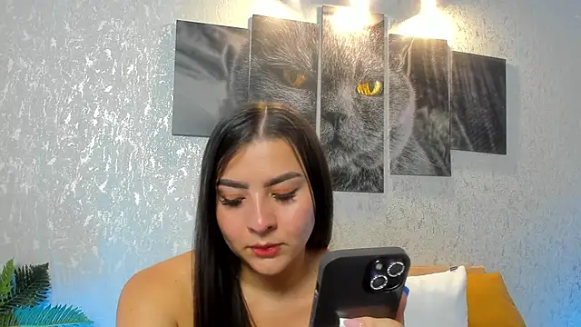 lilicooper  online show from 02/19/25, 07:37
