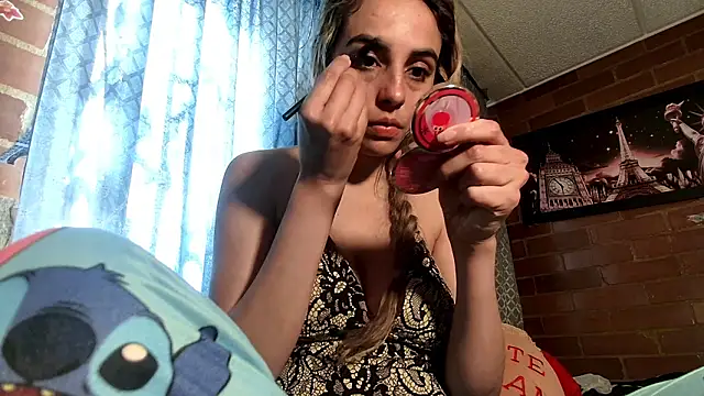 ValeriaLacrozee online show from 01/18/26, 04:43