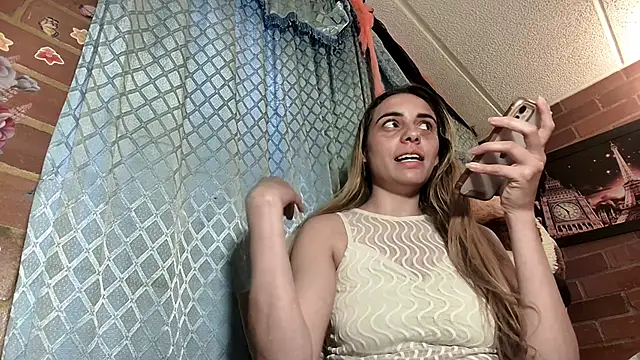 ValeriaLacrozee online show from 11/29/25, 09:15