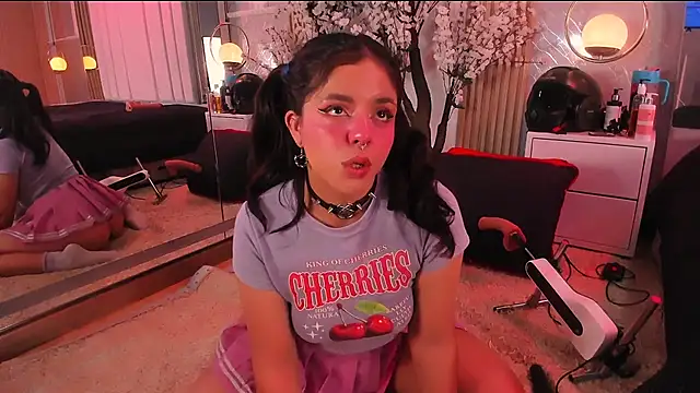 ivannabellini online show from 11/30/25, 02:29